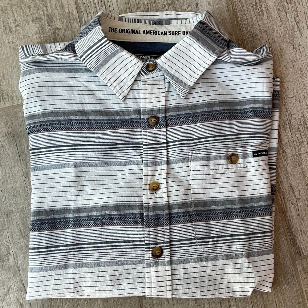 O'Neill Collared Button Down Short Sleeve Shirt Striped - Size S